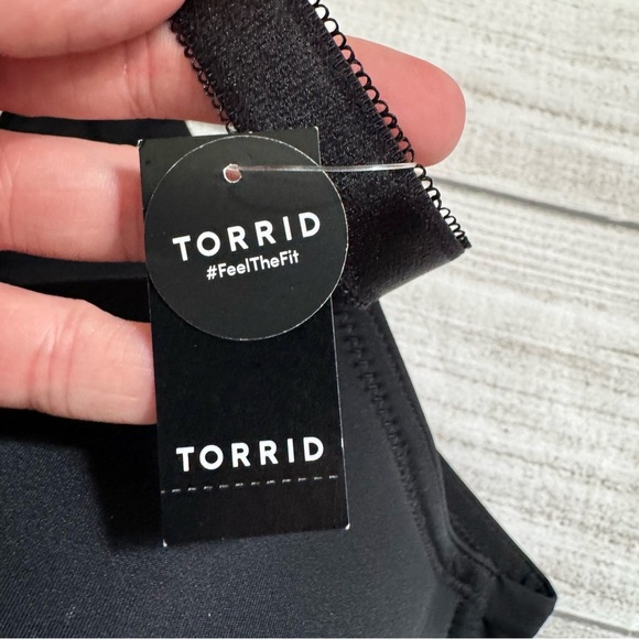 Torrid NWT T Shirt Lightly Lined Smooth Underwire Bra - Picture 6 of 7